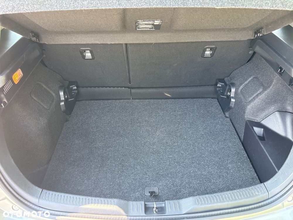 Toyota Auris Hybrid 135 Premium - 18