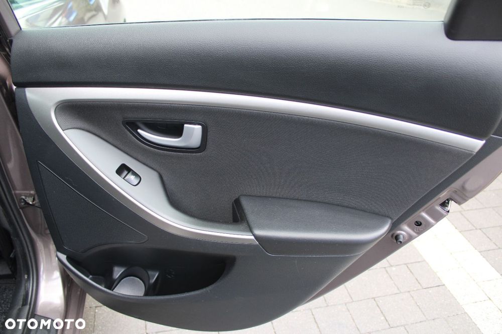 Hyundai i30 - 24