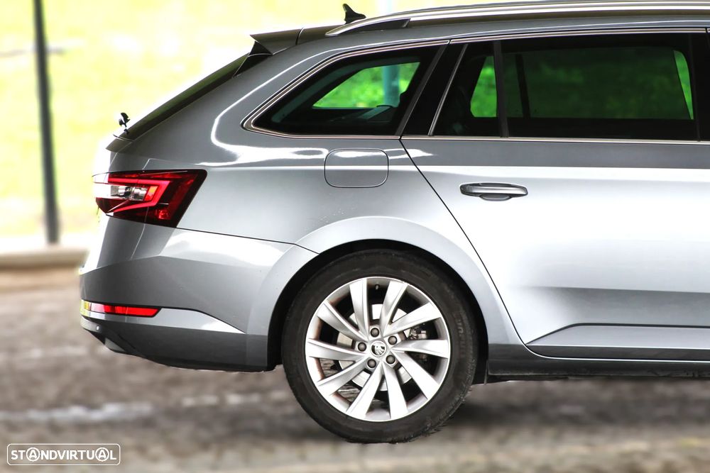 Skoda Superb Break 1.6 TDI Style DSG - 6