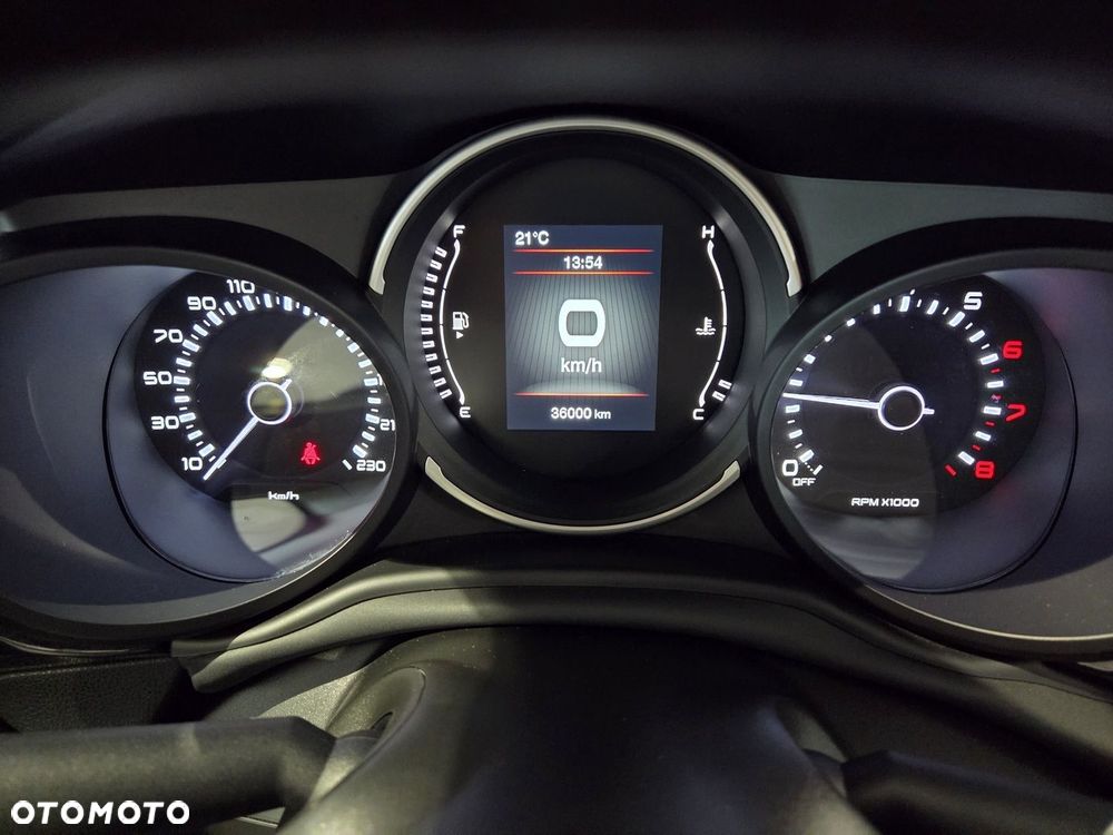 Fiat 500L 1.4 16V Urban - 16