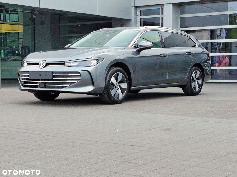 Volkswagen Passat - 4