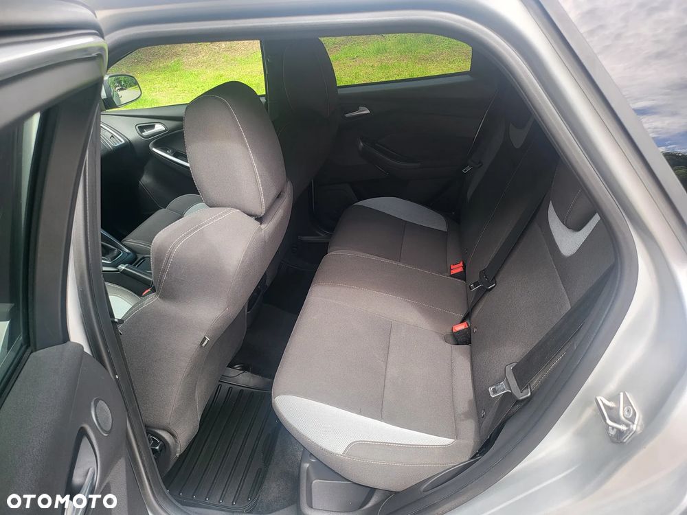 Ford Focus 2.0 TDCi ST-2 - 19