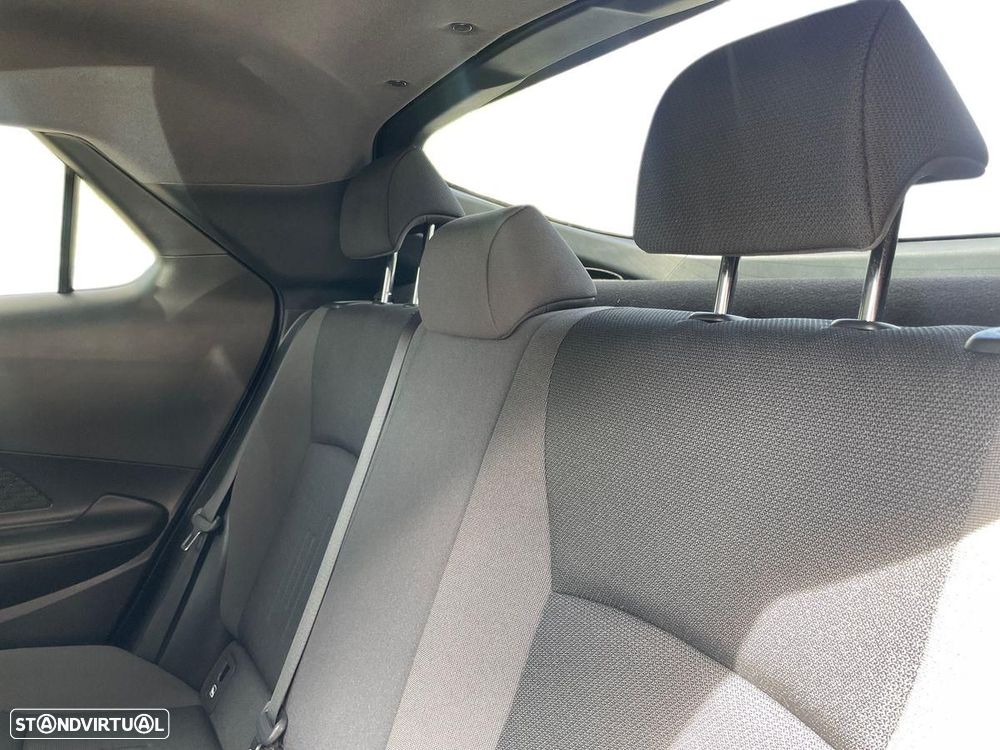 Toyota C-HR - 12