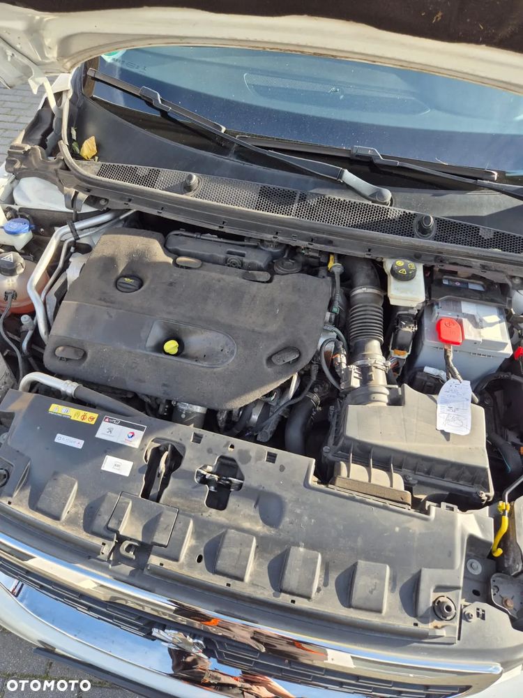 Peugeot 308 SW BlueHDi 150 Stop & Start Business-Line - 17