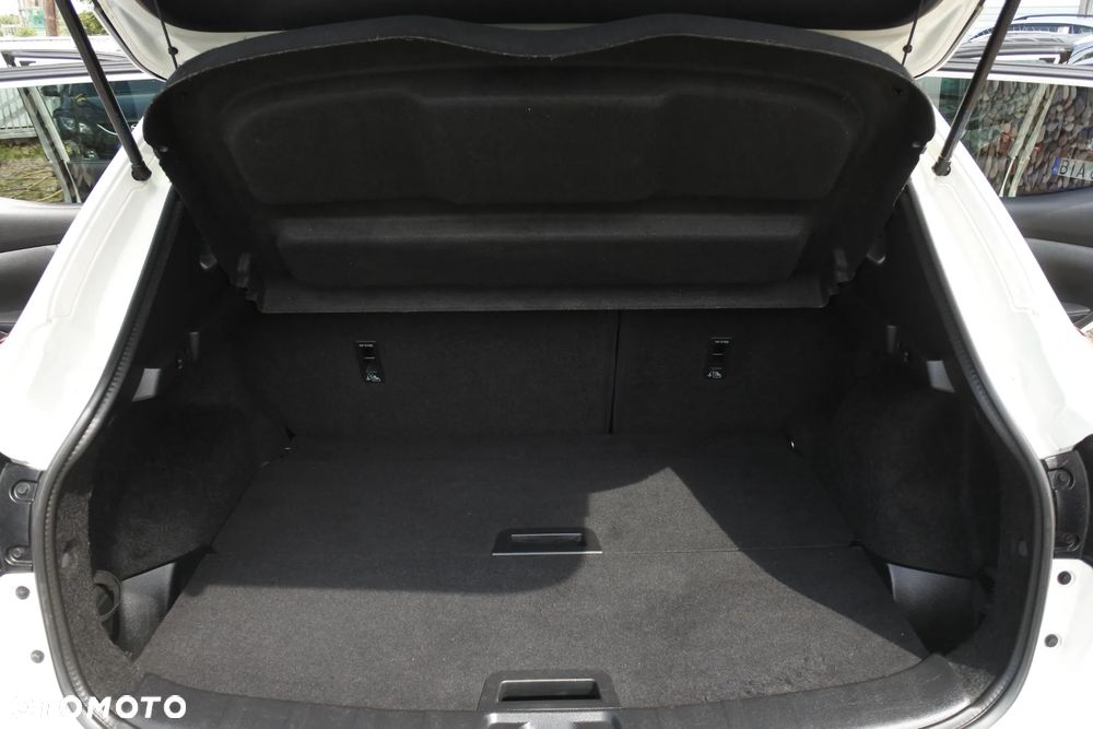 Nissan Qashqai 1.2 DIG-T Xtronic TEKNA - 12