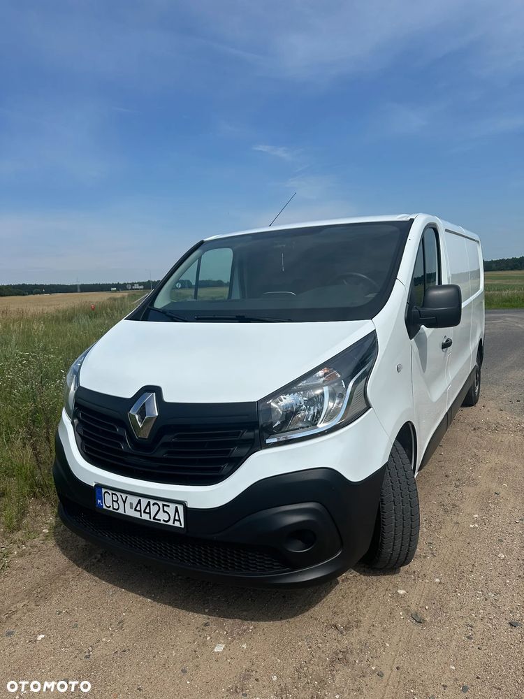 Renault TRAFIC - 2