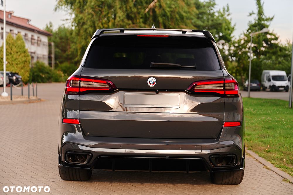 BMW X5 M M50i - 14