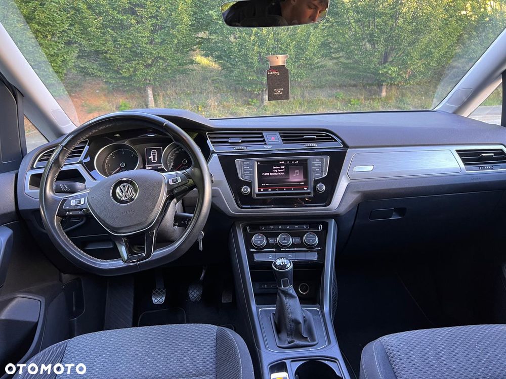 Volkswagen Touran 1.6 TDI BMT Comfortline - 14