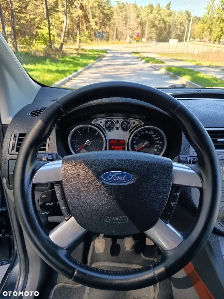 Ford Kuga 2.0 TDCi Titanium - 13