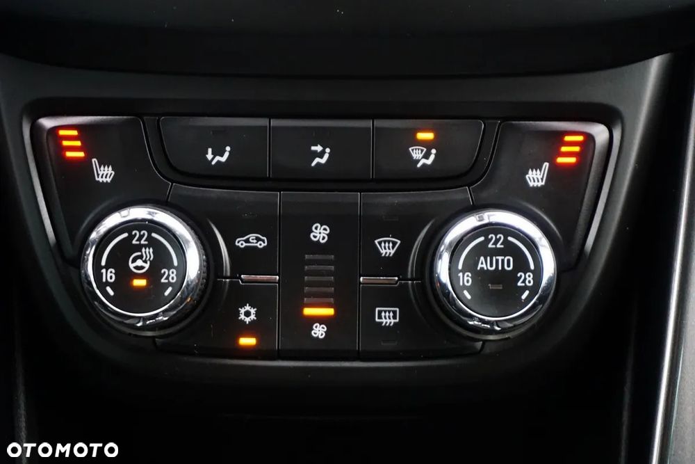 Opel Zafira 1.4 T Cosmo EU6 - 31