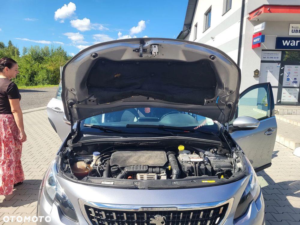 Peugeot 2008 - 12