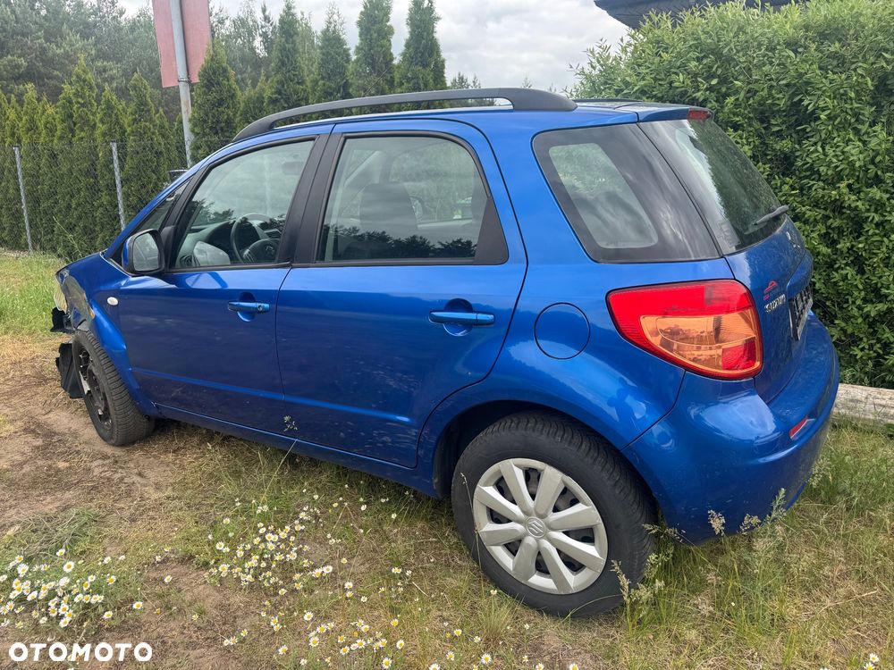 Suzuki SX4 1.5 Streetline 4x2 Classic - 4