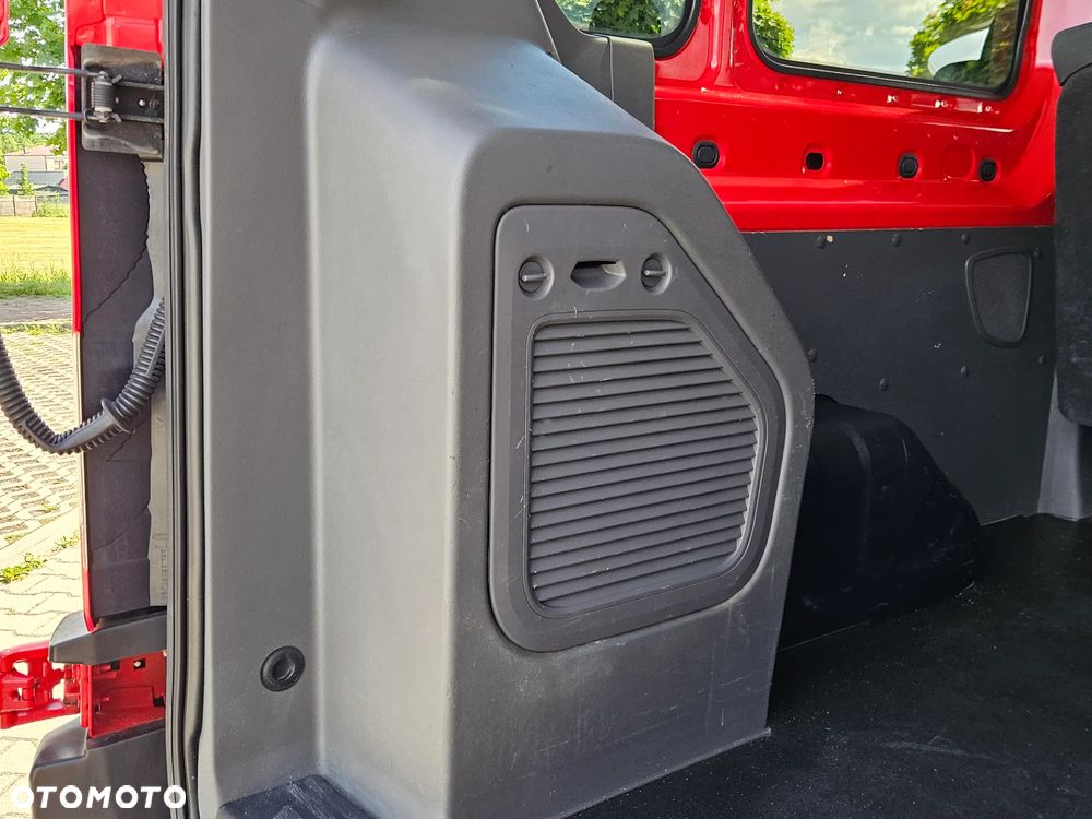 Ford Transit - 18