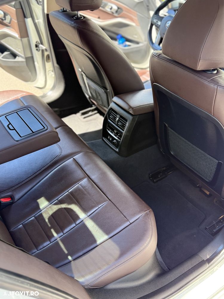 BMW Seria 3 318d Aut. Advantage - 13