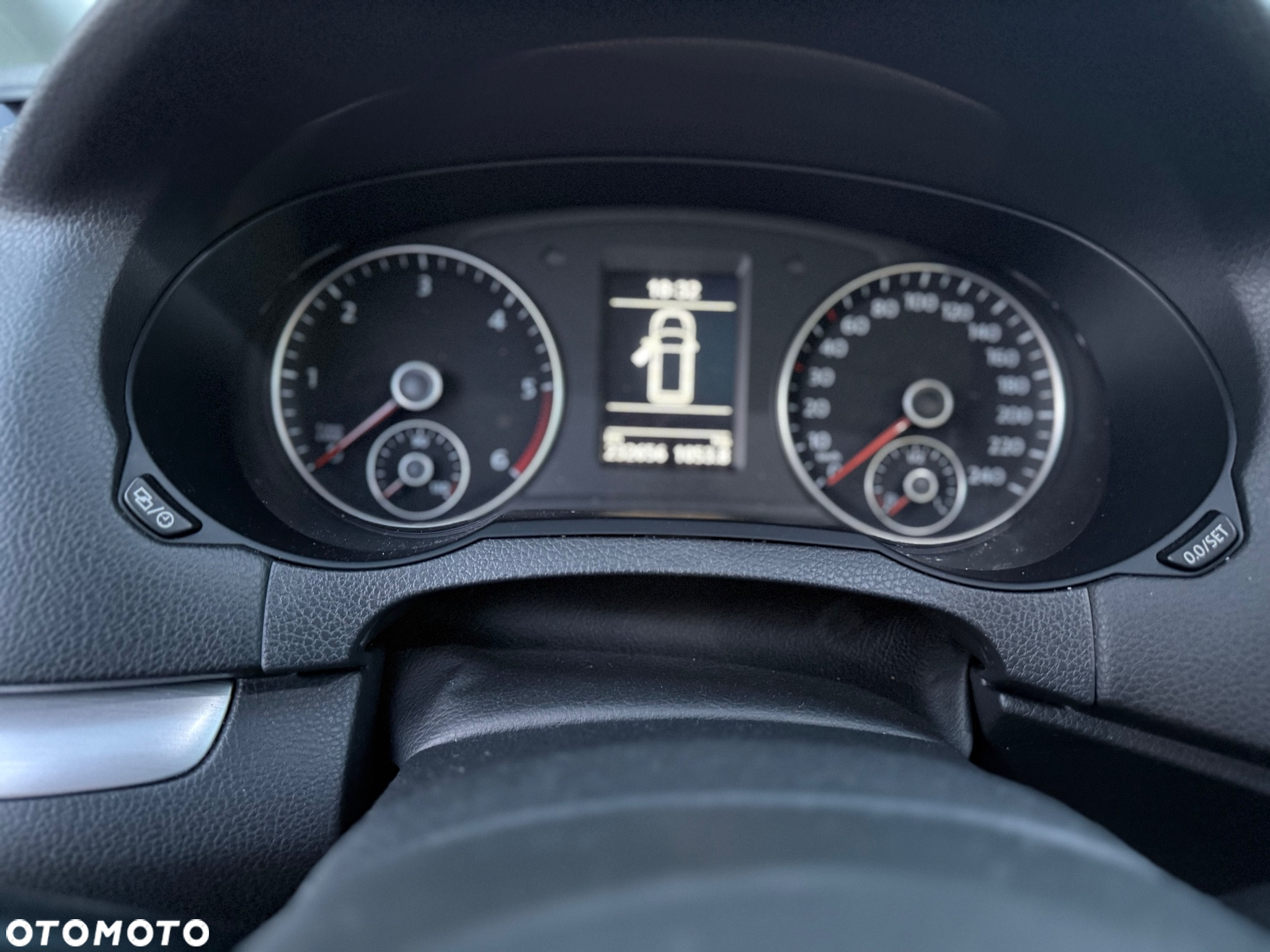 Volkswagen Sharan 2.0 TDI Highline DSG - 19
