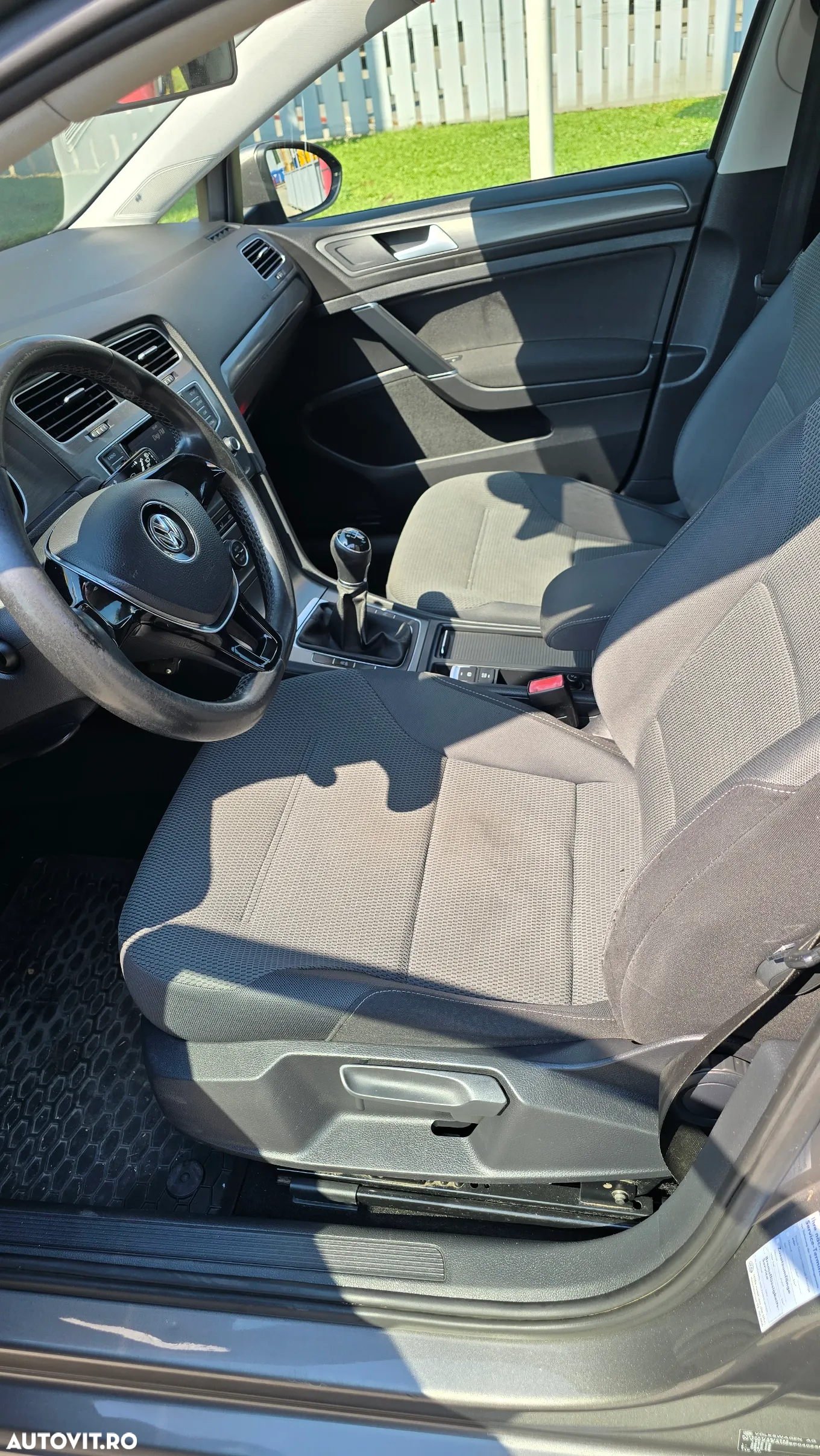 Volkswagen Golf 1.2 TSI BMT Comfortline - 8