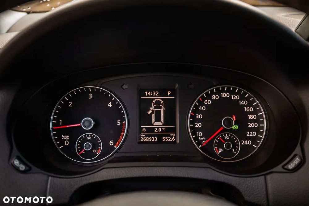 Volkswagen Sharan 2.0 TDI DSG BlueMotion Technology Match - 32