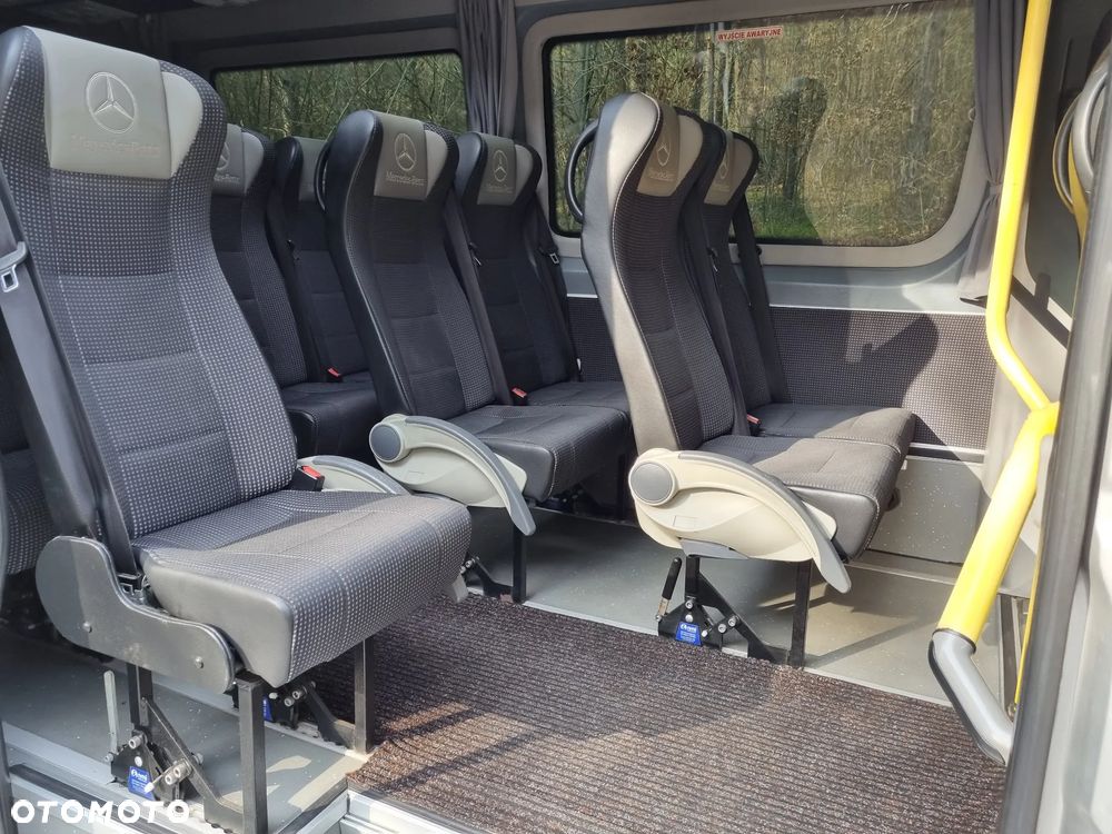 Mercedes-Benz Sprinter - 10