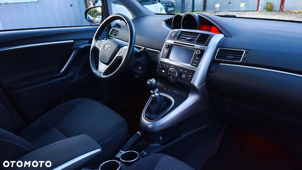 Toyota Verso 1.6 D-4D 5-Sitzer Start/Stop Life - 25