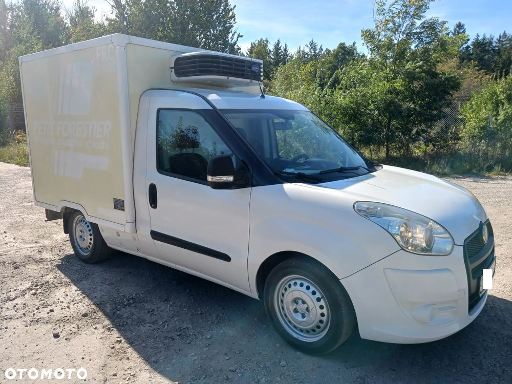 Fiat Doblo 1.3 TDI 90KM 2014r Izoterma Chłodnia Mroźnia Agregat Carrier Xarios 200 230v -29 + 20 - 29