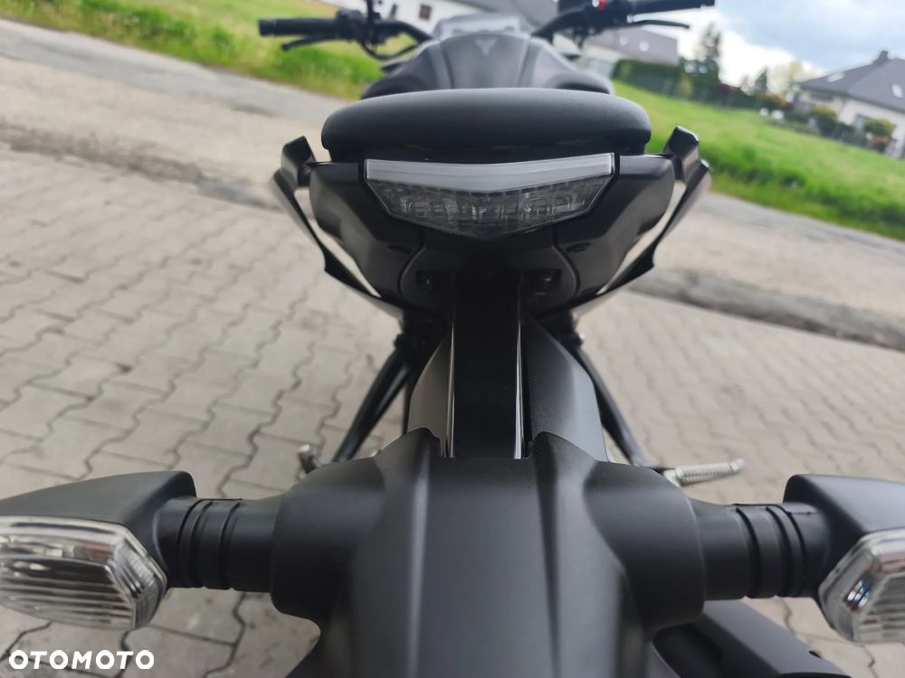 Yamaha MT - 17