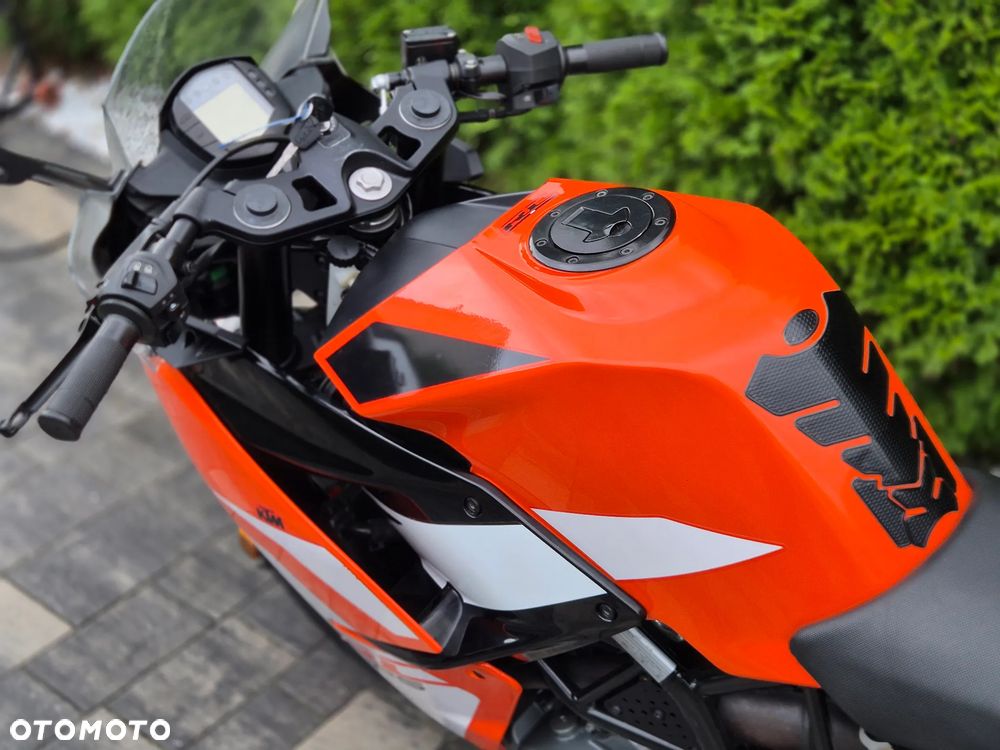 KTM RC 125 - 19