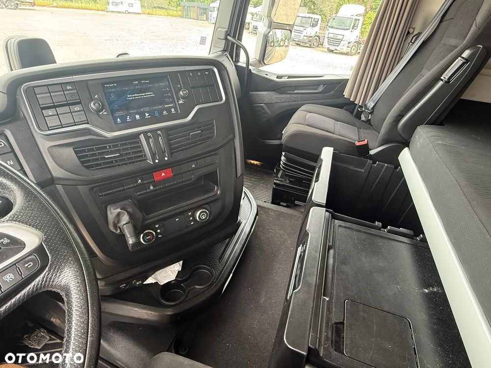Iveco S-WAY 530 - 9