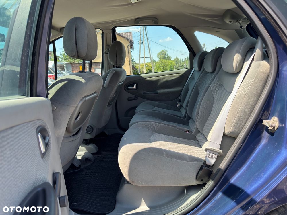 Renault Scenic 1.6 16V EXpression - 18