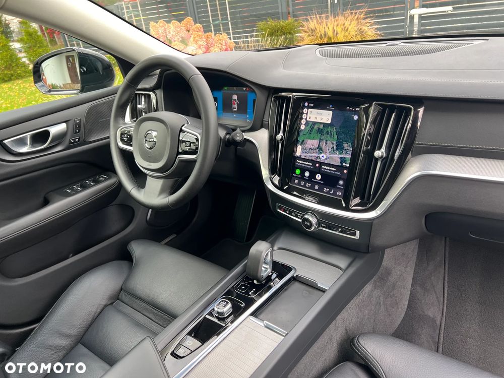 Volvo V60 B4 D Ultimate Dark - 35