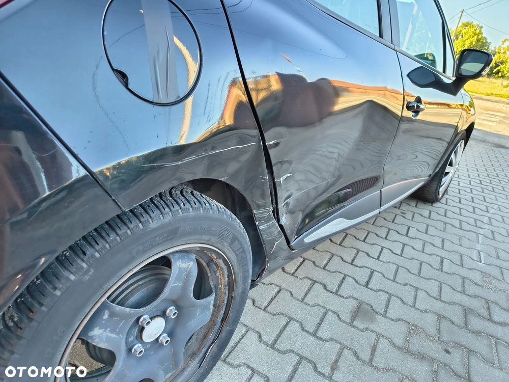 Renault Clio - 6