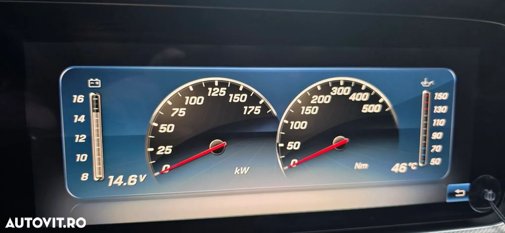 Mercedes-Benz E 220 d 4Matic 9G-TRONIC AMG Line - 32