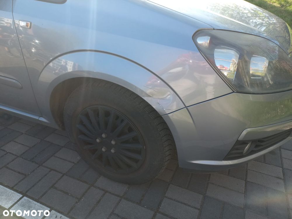 Opel Zafira 1.8 Essentia - 13