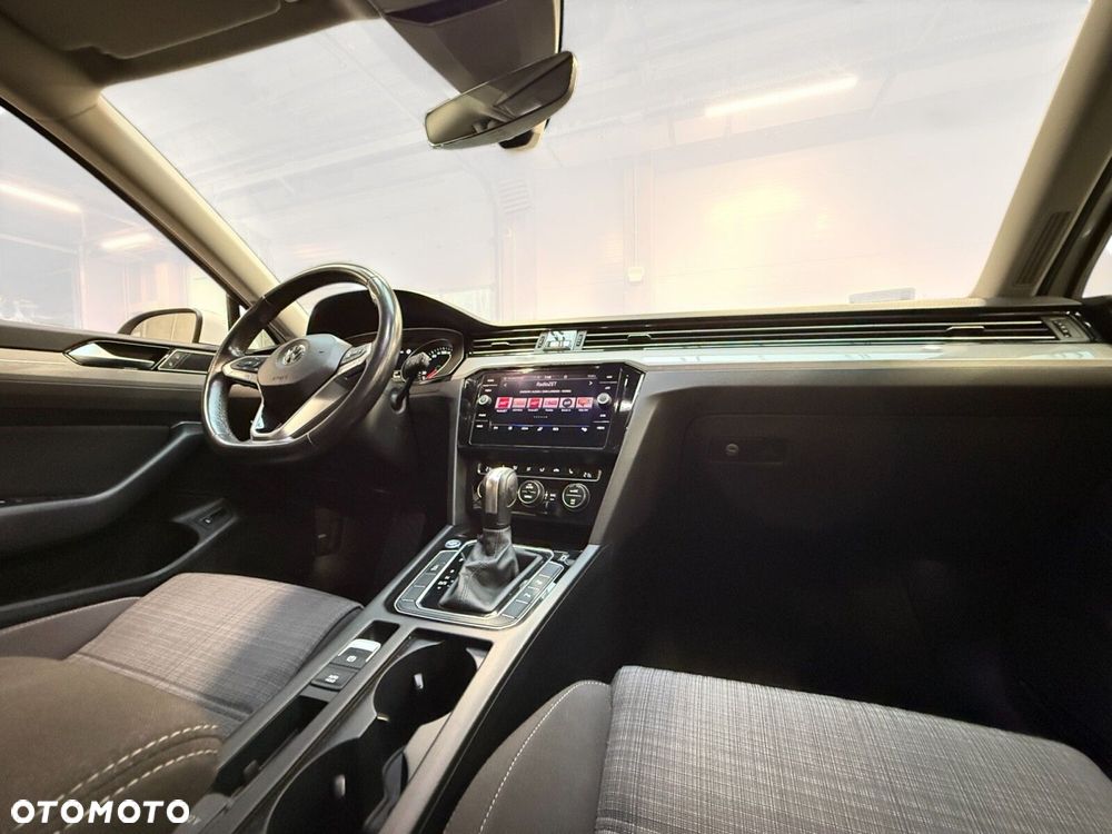 Volkswagen Passat Variant 2.0 TDI EVO Business DSG - 26