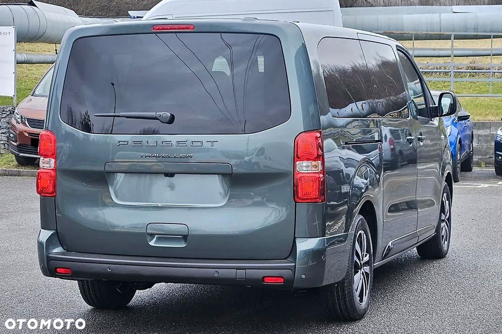 Peugeot Traveller - 9