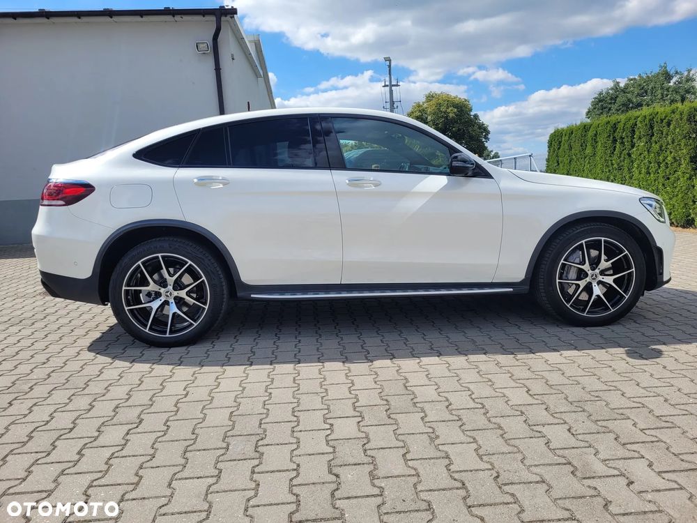 Mercedes-Benz GLC 300 d 4Matic 9G-TRONIC Exclusive - 2