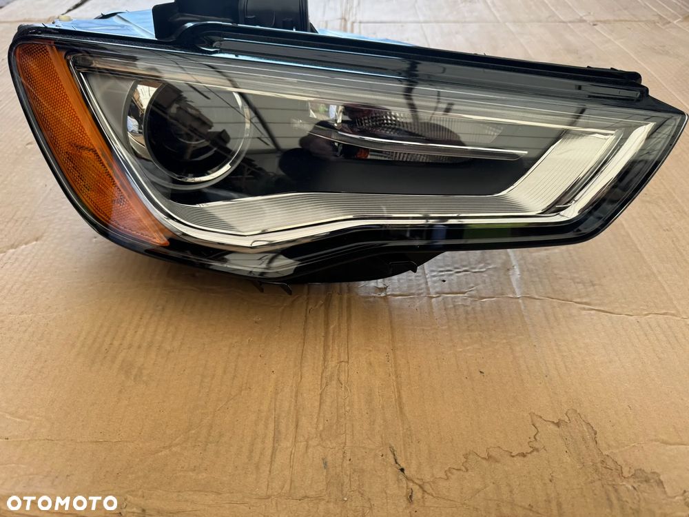 Audi A3 8V reflektor prawy xenon USA - 2
