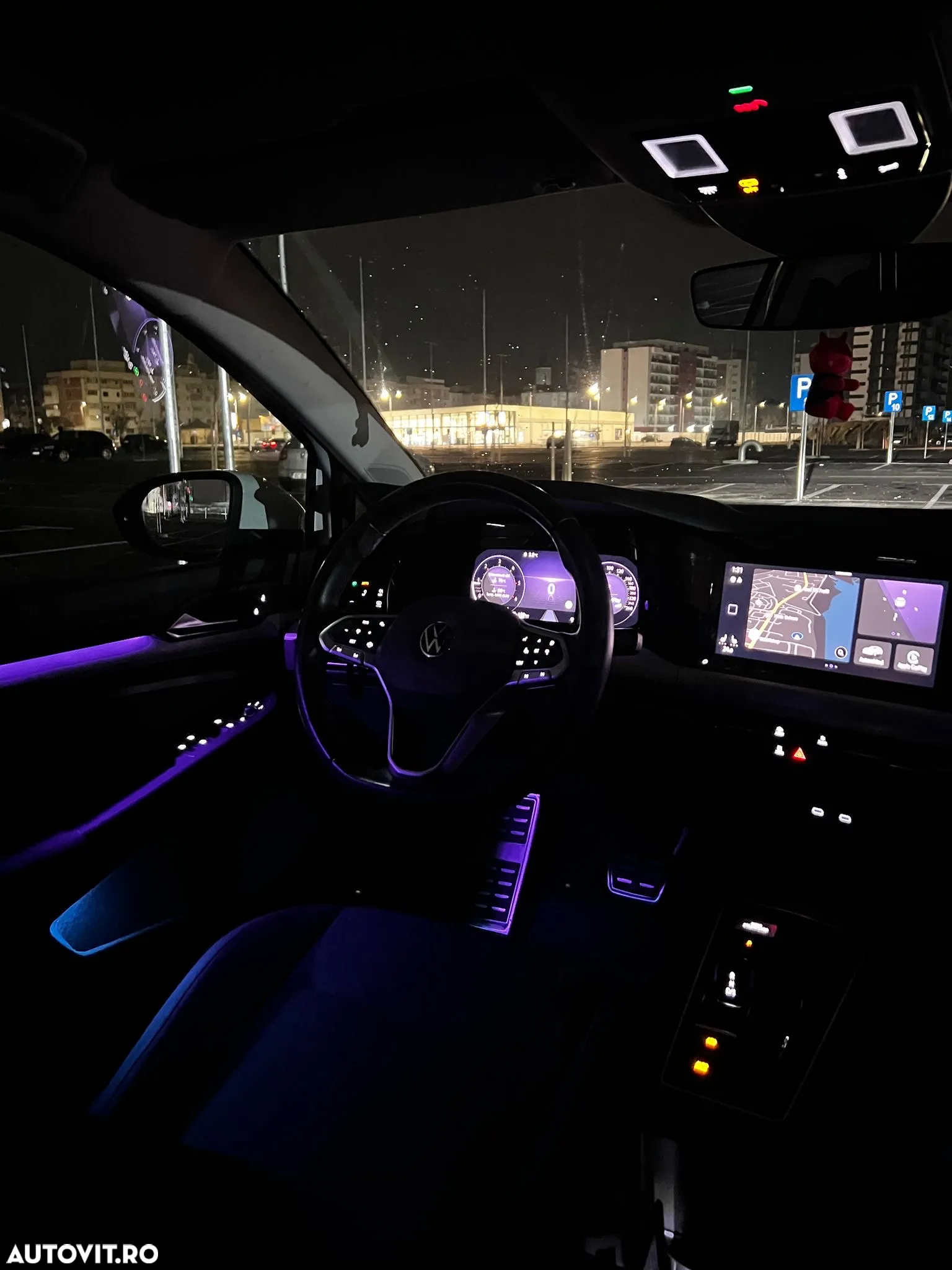 Volkswagen Golf - 10