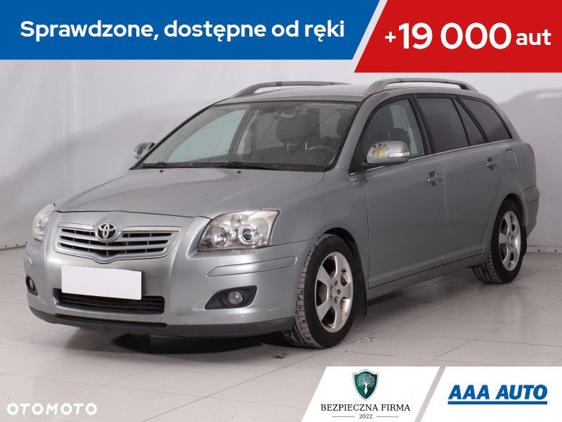 Toyota Avensis - 2