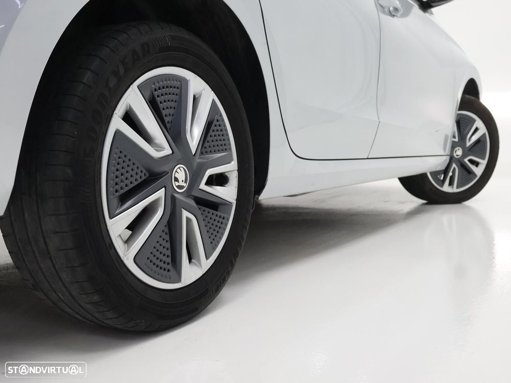 Skoda Fabia 1.0 MPI Ambition - 10
