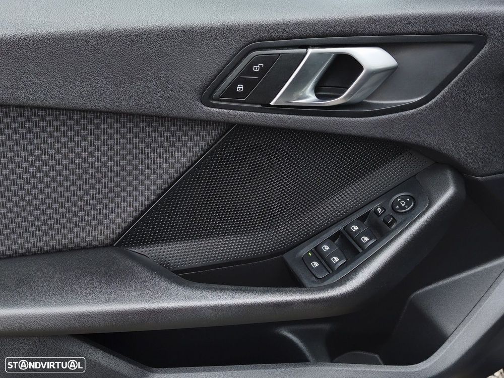 BMW 118 — fotografia 18