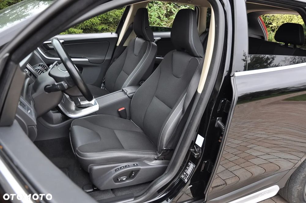 Volvo XC 60 - 22