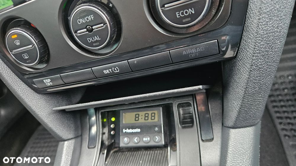 Skoda Octavia 2.0 TDI CR DPF RS - 17