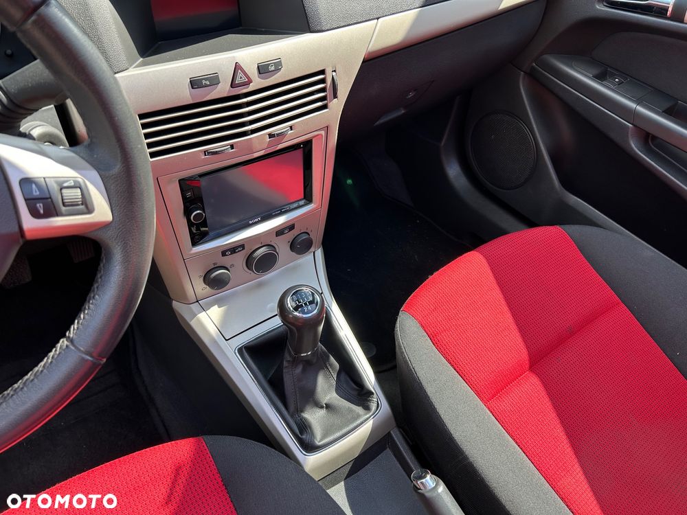 Opel Astra 1.8 Edition - 26