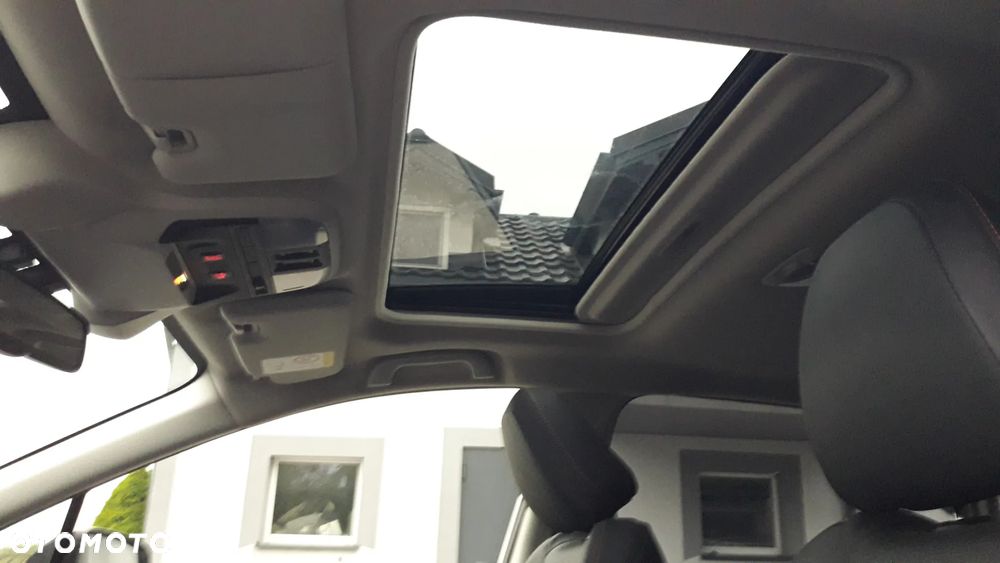 Subaru XV 2.0i-S Platinum (EyeSight) Lineartronic - 13