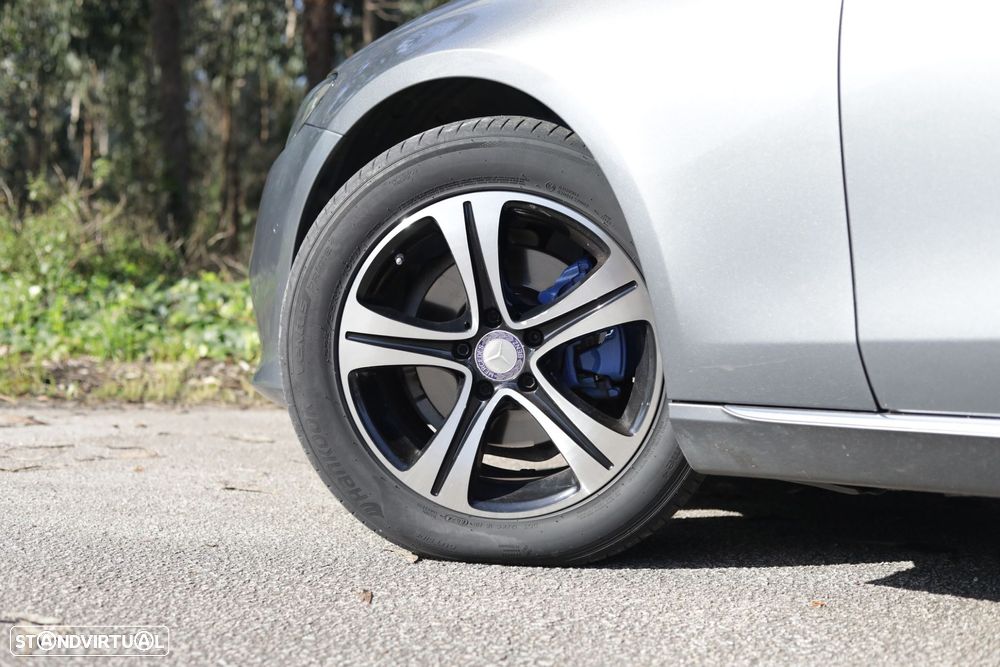 Mercedes-Benz E 220 d Avantgarde - 9