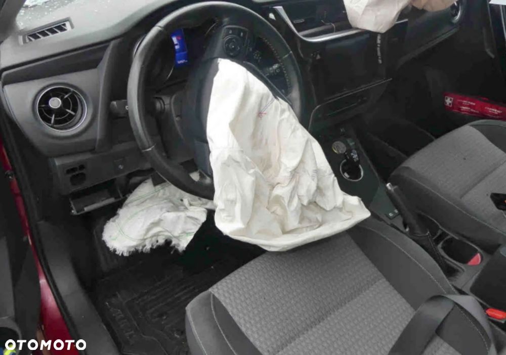 Toyota Auris 1.8 VVT-i Automatik Team Deutschland - 3