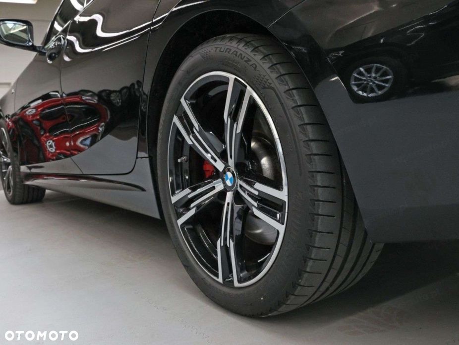 BMW Seria 3 330i xDrive M Sport - 15