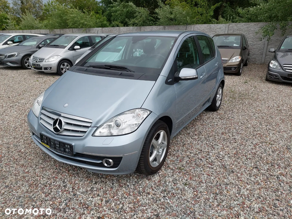 Mercedes-Benz Klasa A 170 BlueEFFICIENCY Elegance