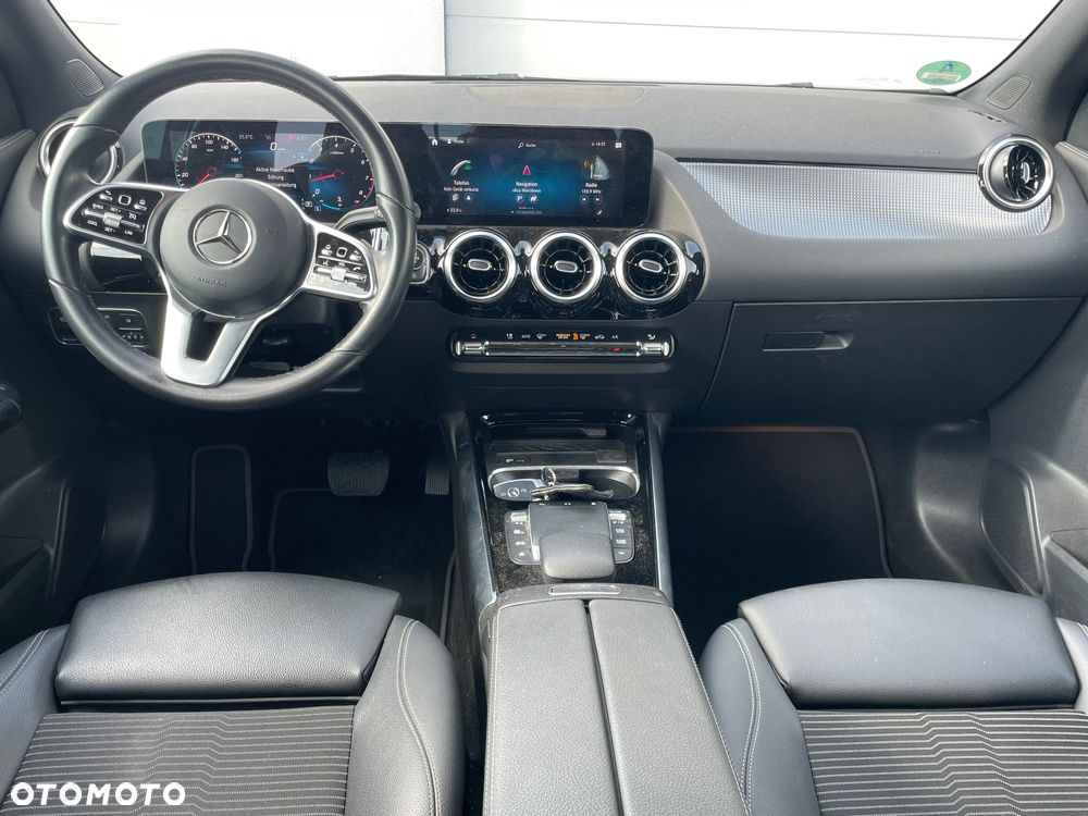 Mercedes-Benz GLA 200 7G-DCT Edition 1 - 8