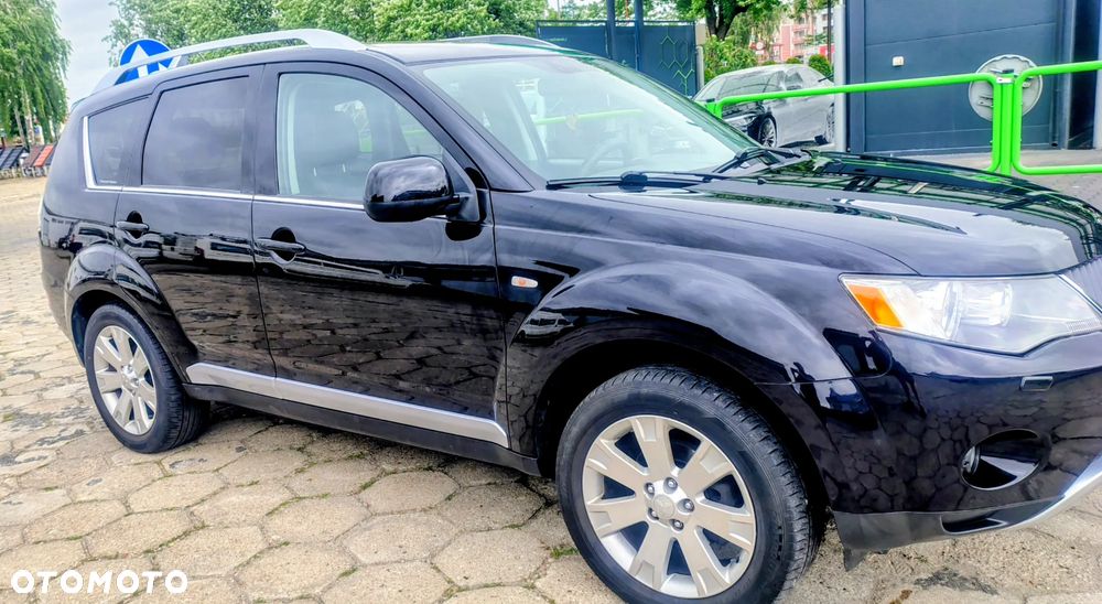 Mitsubishi Outlander 2.0 DID Intense + - 17